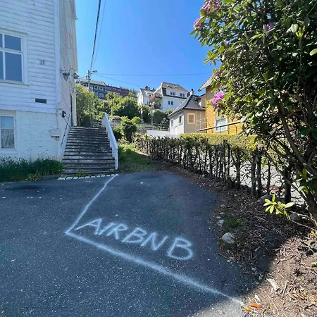 Kozy Near Center With Free Parking And Wifi * Bergen