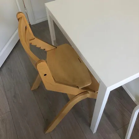 Apartment Kozy Near Center With Free Parking And Wifi