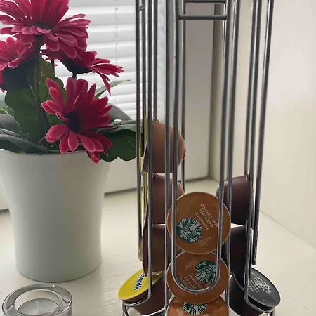 Apartment Kozy Near Center With Free Parking And Wifi *