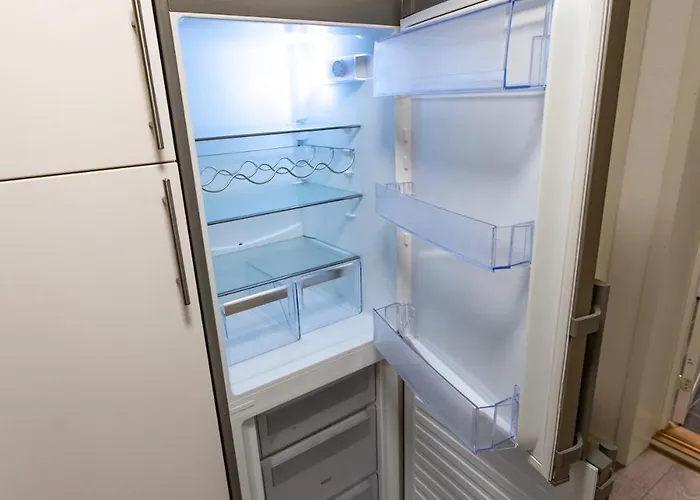 아파트 Kozy Near Center With Free Parking And Wifi *