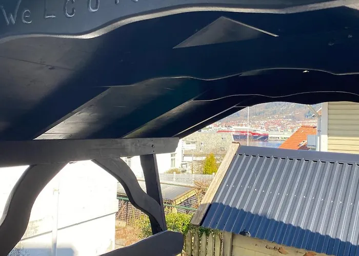 Kozy Near Center With Free Parking And Wifi Appartamento Bergen