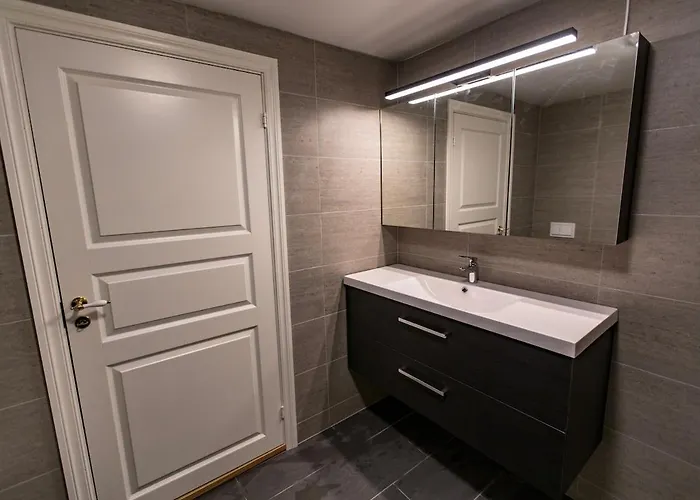 Kozy Near Center With Free Parking And Wifi Bergen